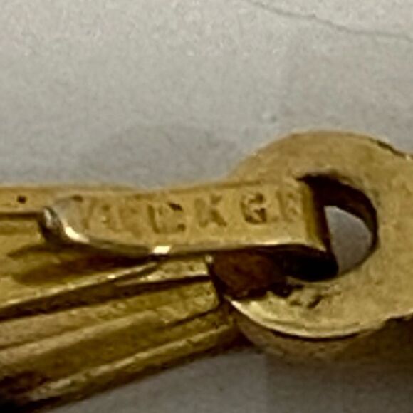 Vintage Cross Pendant 1/20 12k Gold Filled Christian Cross - Picture 4 of 7